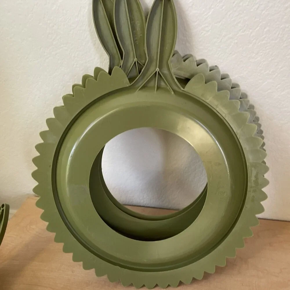 4 Vintage‎ SERVA-PLATE Plastic Paper Plate Holders GREEN Flower Picnic Camping